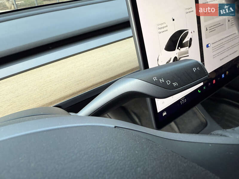 Седан Tesla Model 3 2021 в Полтаве