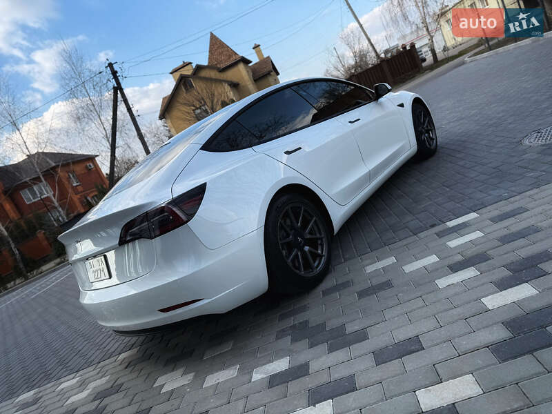 Седан Tesla Model 3 2021 в Полтаве
