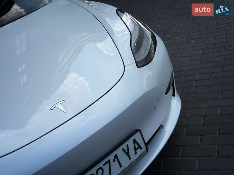 Седан Tesla Model 3 2021 в Полтаве
