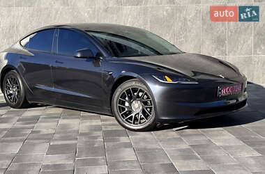 Седан Tesla Model 3 2024 в Киеве