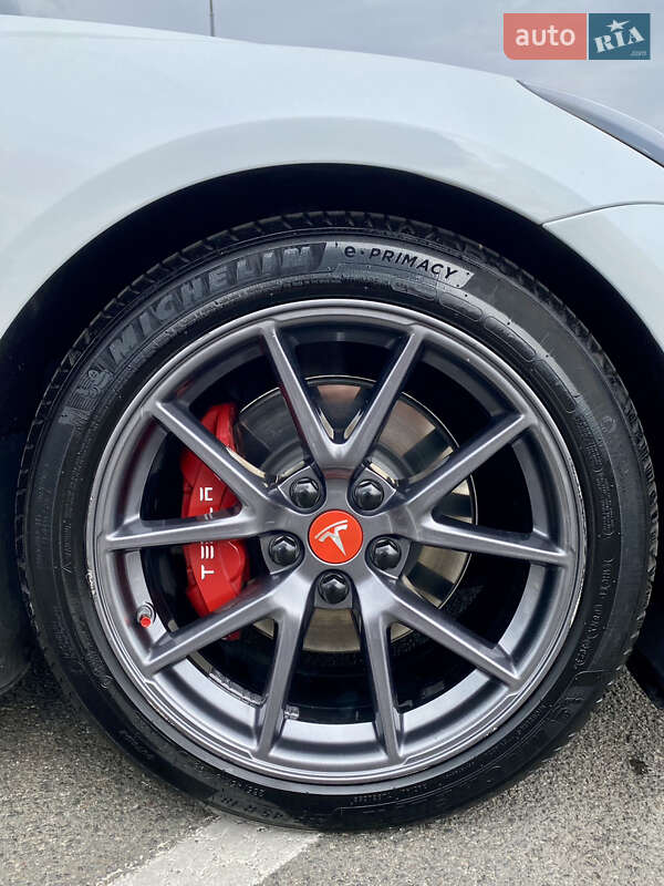 Седан Tesla Model 3 2021 в Киеве фото 8 Седан Tesla Model 3 2021 в Киеве