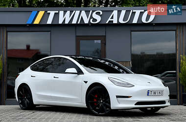 Седан Tesla Model 3 2019 в 
