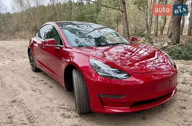 Седан Tesla Model 3 2018 в 
