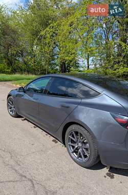 Седан Tesla Model 3 2018 в 