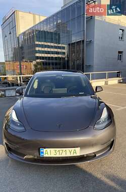 Седан Tesla Model 3 2022 в Киеве