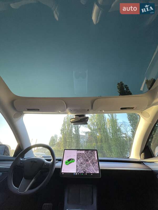 Седан Tesla Model 3 2022 в Києві