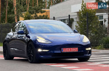 Седан Tesla Model 3 2019 в 