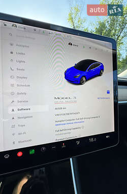 Седан Tesla Model 3 2019 в Києві