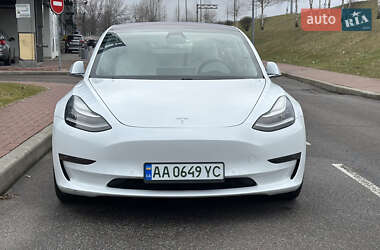 Седан Tesla Model 3 2018 в 