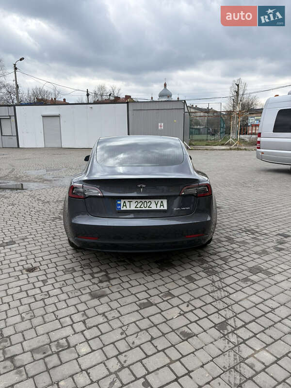 Седан Tesla Model 3 2019 в Коломые