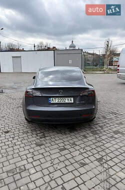 Седан Tesla Model 3 2019 в 