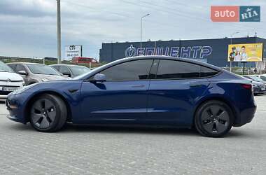 Седан Tesla Model 3 2023 в 