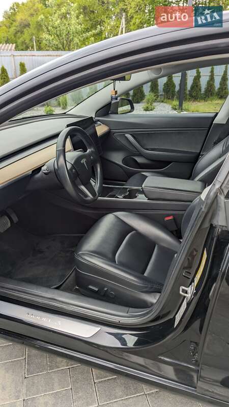 Седан Tesla Model 3 2018 в Луцке фото 7 Седан Tesla Model 3 2018 в Луцке
