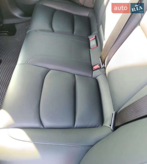 Седан Tesla Model 3 2021 в Житомире