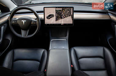 Седан Tesla Model 3 2022 в Львове