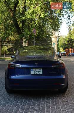 Седан Tesla Model 3 2019 в 