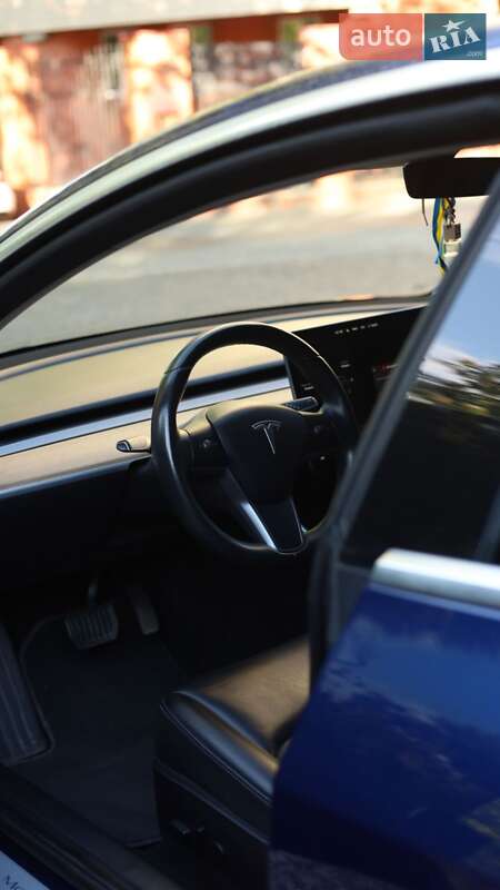 Седан Tesla Model 3 2019 в Дніпрі