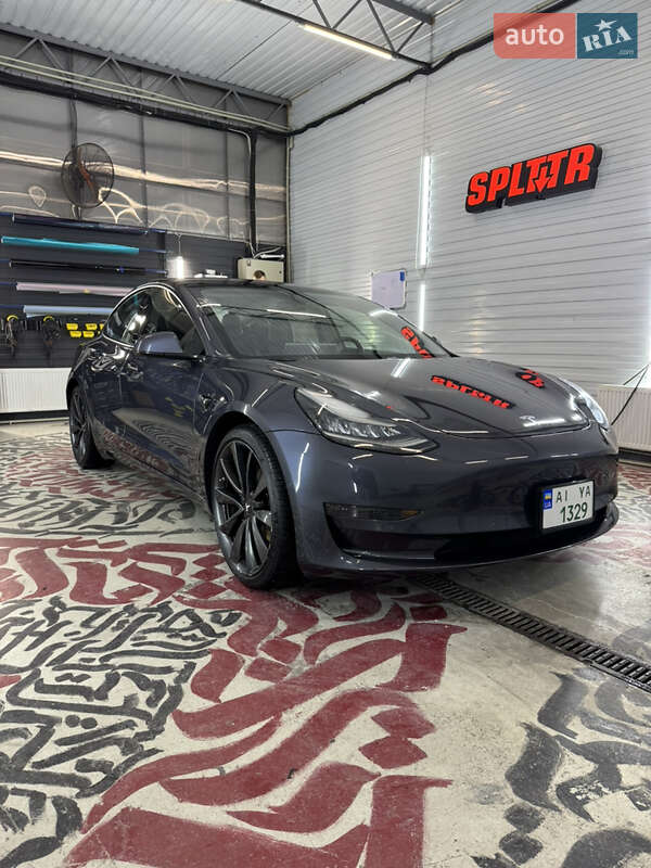 Седан Tesla Model 3 2018 в 