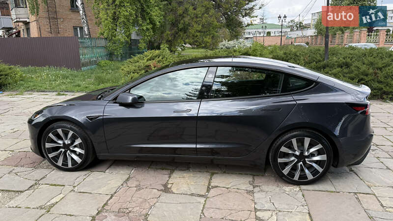 Седан Tesla Model 3 2024 в Белой Церкви