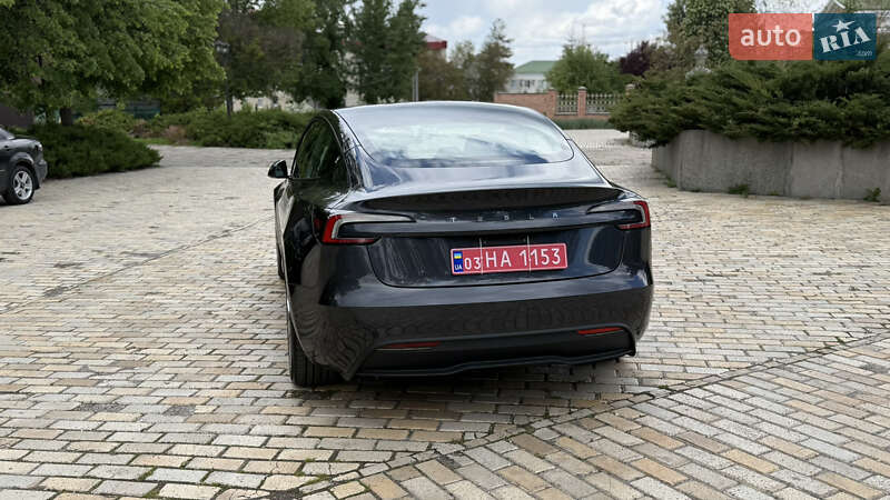 Седан Tesla Model 3 2024 в Белой Церкви
