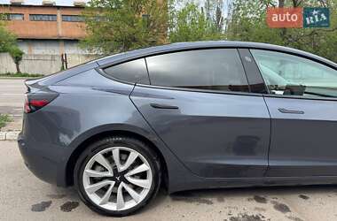 Седан Tesla Model 3 2020 в 