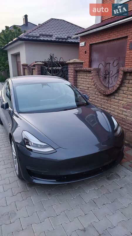 Седан Tesla Model 3 2018 в Хмельницькому
