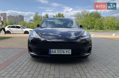 Седан Tesla Model 3 2019 в 