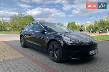 Седан Tesla Model 3 2019 в 