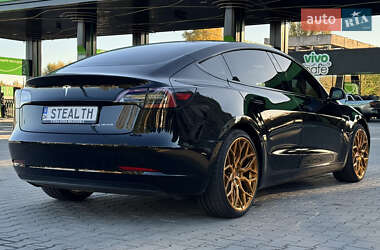 Седан Tesla Model 3 2018 в 
