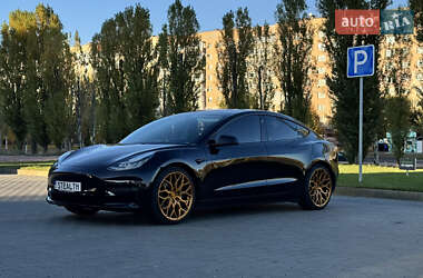 Седан Tesla Model 3 2018 в 
