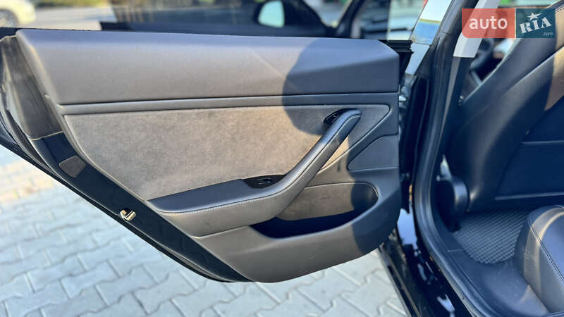 Седан Tesla Model 3 2018 в Черкассах фото 49 Седан Tesla Model 3 2018 в Черкассах