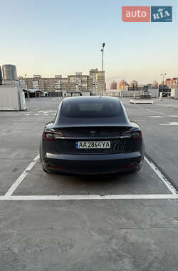 Седан Tesla Model 3 2018 в 