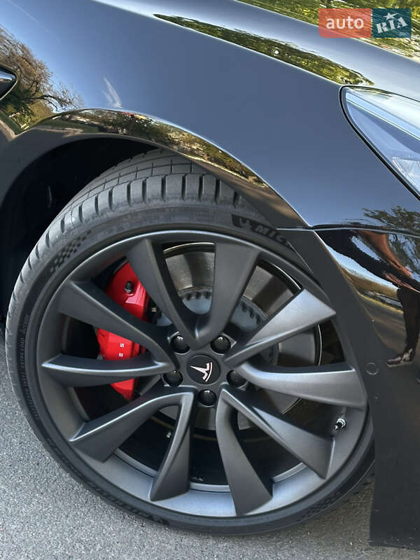 Седан Tesla Model 3 2018 в Одессе