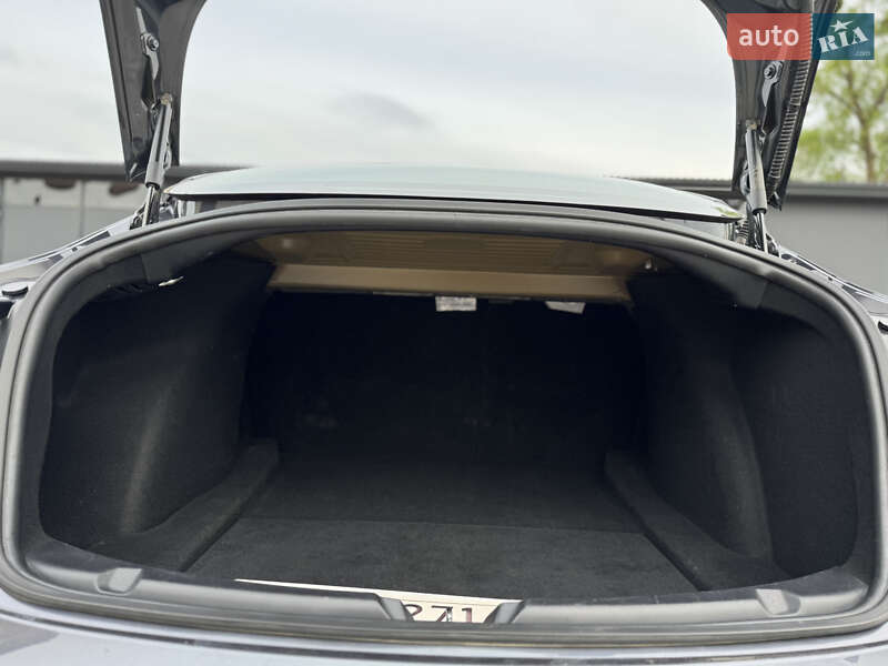 Седан Tesla Model 3 2019 в Рівному
