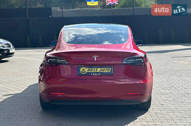 Седан Tesla Model 3 2019 в 