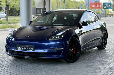 Седан Tesla Model 3 2022 в Миколаєві