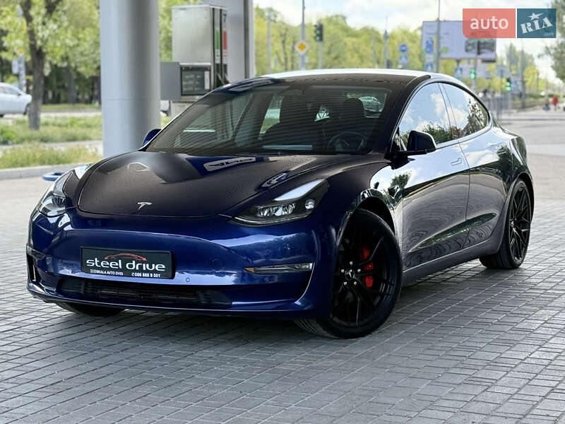 Tesla Model 3 2022