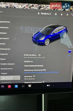 Седан Tesla Model 3 2019 в 