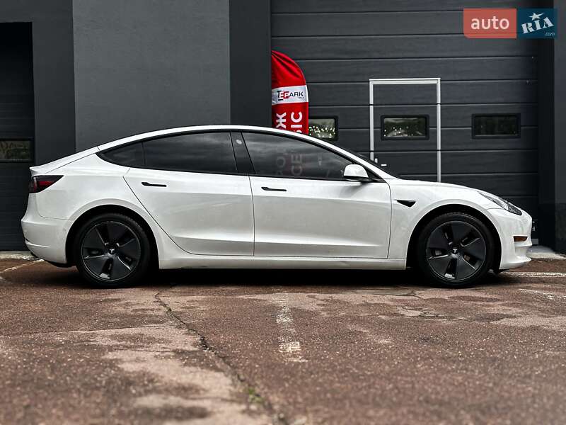 Седан Tesla Model 3 2022 в Киеве фото 11 Седан Tesla Model 3 2022 в Киеве