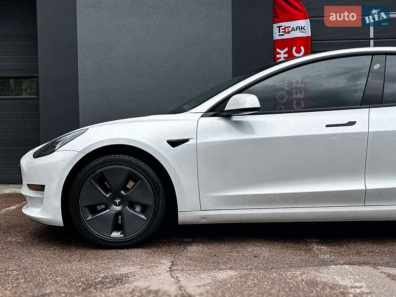 Седан Tesla Model 3 2022 в Киеве фото 5 Седан Tesla Model 3 2022 в Киеве