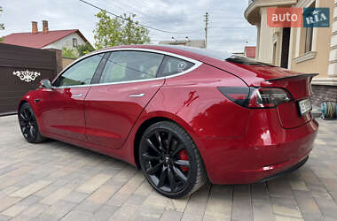 Седан Tesla Model 3 2019 в 