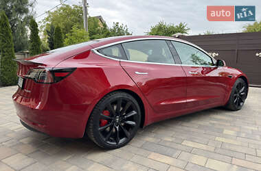 Седан Tesla Model 3 2019 в 