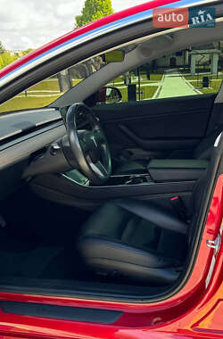 Седан Tesla Model 3 2018 в 