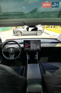 Седан Tesla Model 3 2018 в 