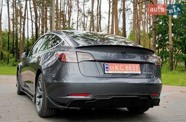 Седан Tesla Model 3 2019 в 