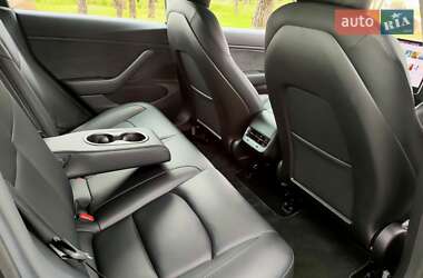 Седан Tesla Model 3 2019 в 