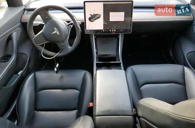 Седан Tesla Model 3 2019 в 