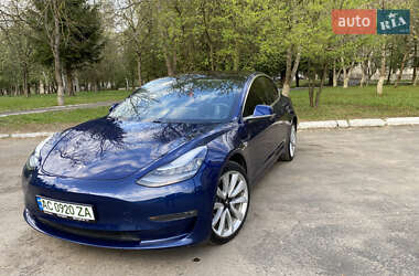 Седан Tesla Model 3 2018 в 