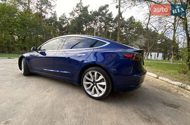 Седан Tesla Model 3 2018 в 