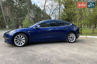 Седан Tesla Model 3 2018 в 